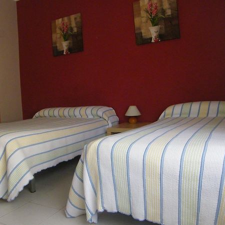 Pension Corona Сарагоса Экстерьер фото
