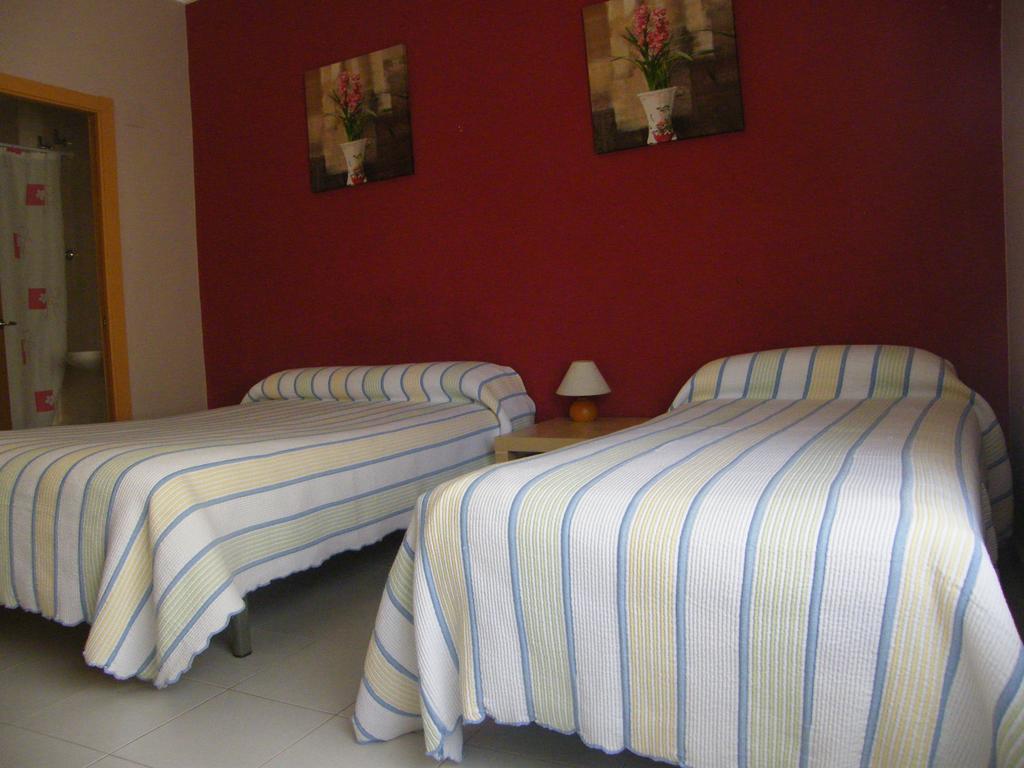 Pension Corona Сарагоса Экстерьер фото