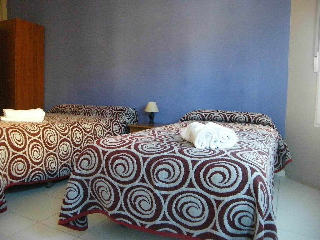 Pension Corona Сарагоса Экстерьер фото